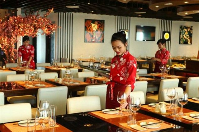 Dịch vụ ăn uống trong ngành F&B tiếng Anh là gì?
