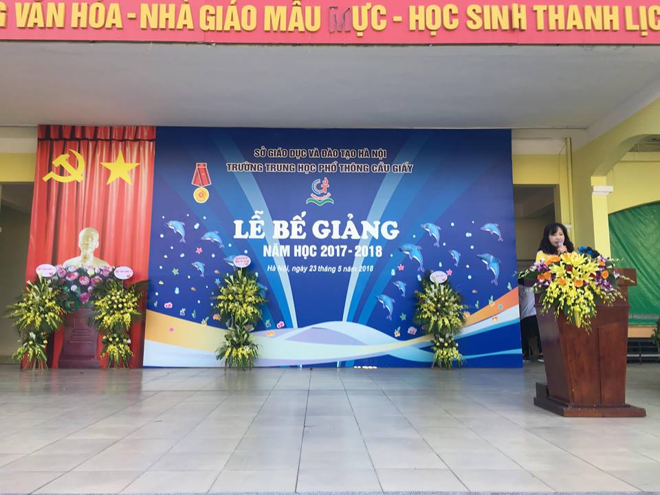 bế giảng là gì