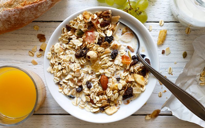 Các loại ngũ cốc nào được dùng để chế biến thành breakfast cereals? 
