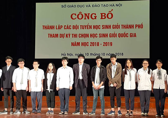 Tìm hiểu học sinh giỏi thành phố tiếng anh là gì để đạt kết quả học tập tốt nhất