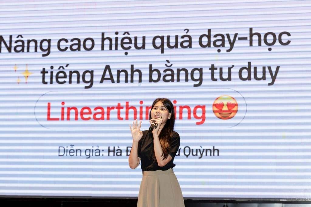 Diễn giả Hà Đặng Như Quỳnh đến từ DOL English trình bày trong buổi tập huấn