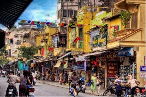 ĐỊA DANH NỔI TIẾNG TRONG TIẾNG ANH LÀ TOURIST ATTRACTION