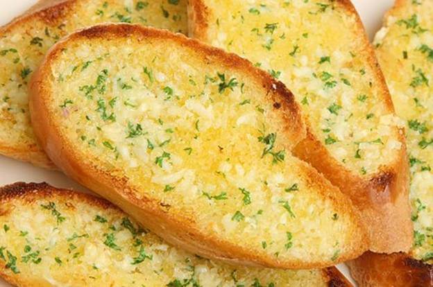 Bánh mì bơ tỏi tiếng anh là gì?
