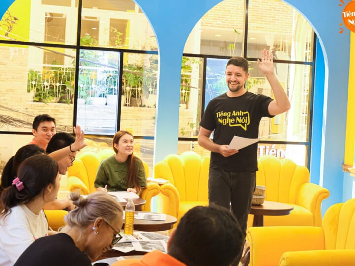 [{"type":"p","children":[{"text":"Trung tâm tiếng Anh cho người đi làm TPHCM,  Trung tâm Tiếng Anh Nghe Nói"}]}]